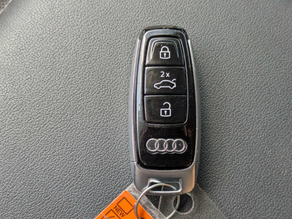 Used 2021 Audi Q8 Prestige w/ Prestige Package AWD/4WD image 37