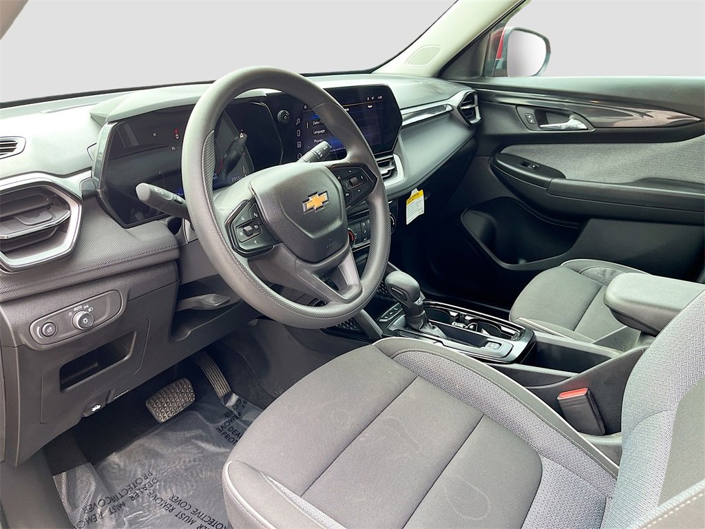 Used 2024 Chevrolet TrailBlazer LT image 9
