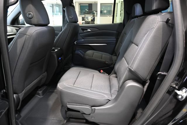 New 2026 Chevrolet Traverse LT image 11