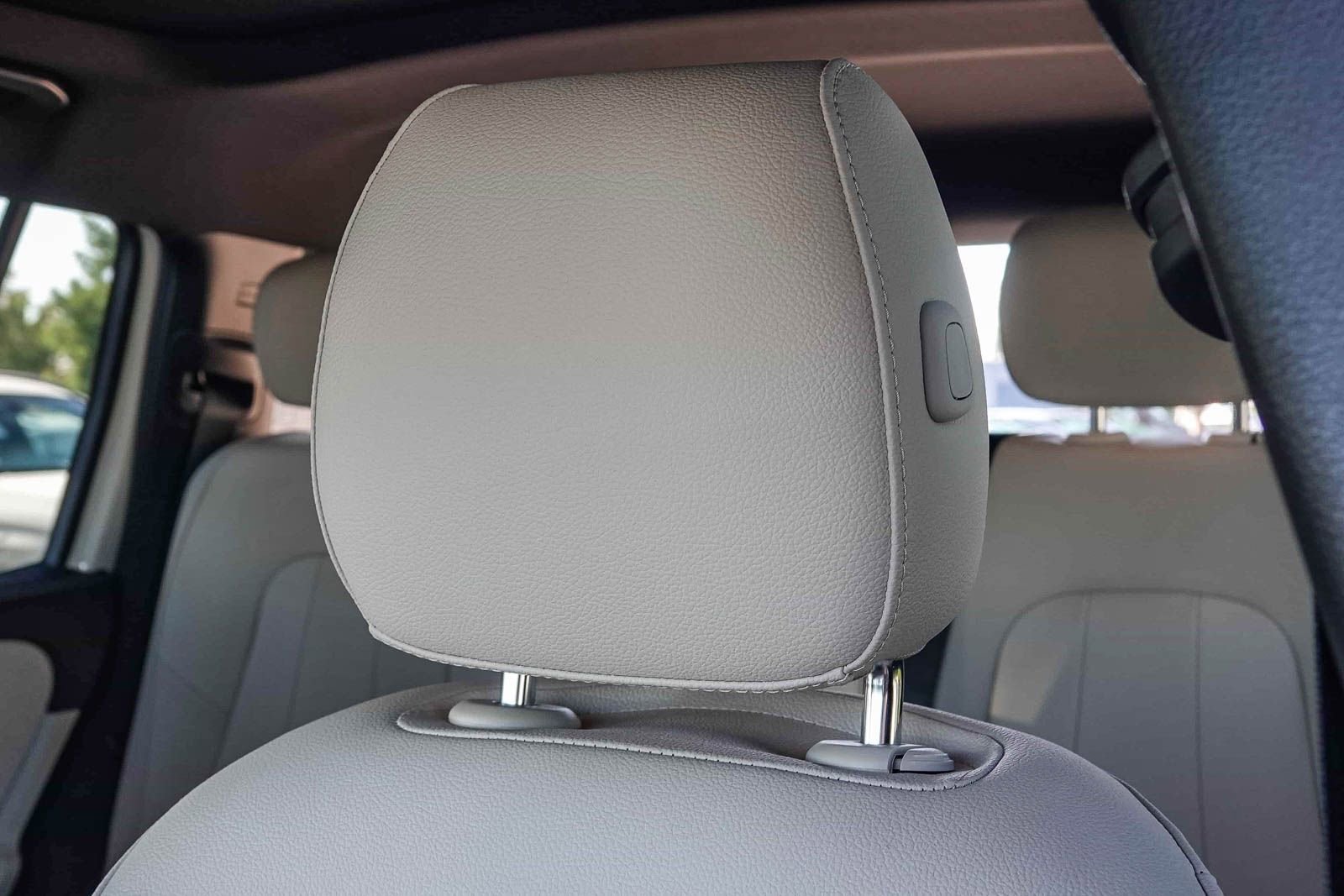 Used 2024 Mercedes-Benz EQB 350 4MATIC SUV image 25