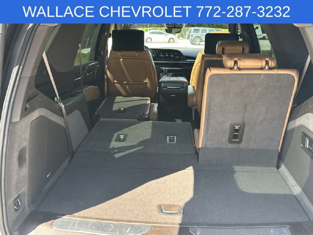 Used 2021 Cadillac Escalade Sport w/ Driver Assist Tech Package AWD/4WD image 11