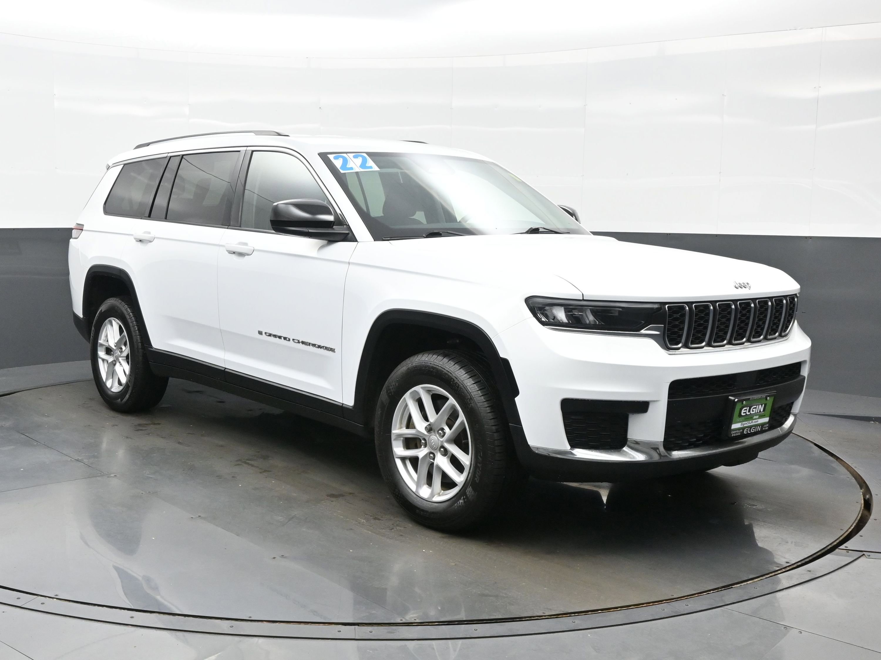 Used 2022 Jeep Grand Cherokee L Laredo w/ Luxury Tech Group I AWD/4WD image 8
