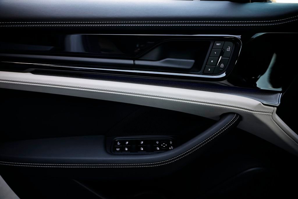 New 2026 Porsche Panamera 4 image 18