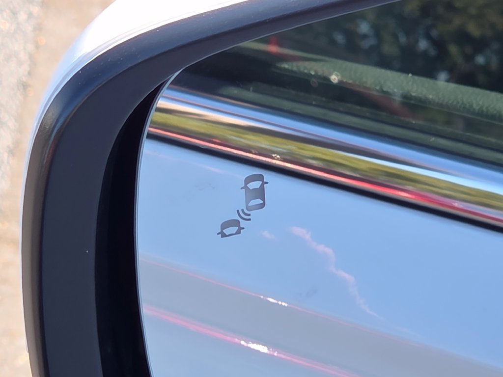 Certified 2025 Honda Pilot Touring image 11