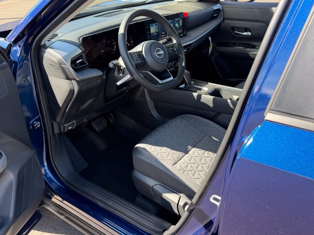 New 2027 Nissan Kicks SV w/ SV Premium Package AWD/4WD image 11