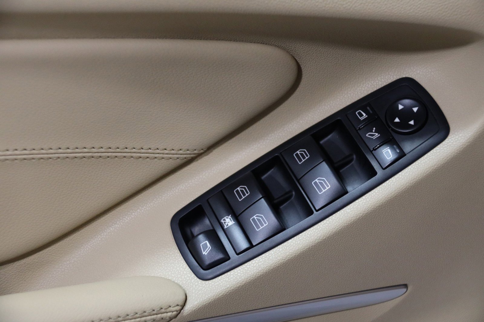 Used 2012 Mercedes-Benz GL 450 4MATIC w/ Premium 2 Pkg image 67