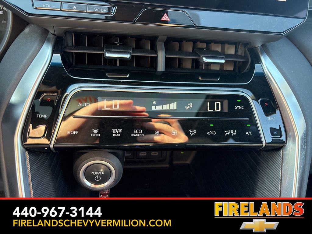Used 2024 Toyota Venza Nightshade AWD/4WD image 22