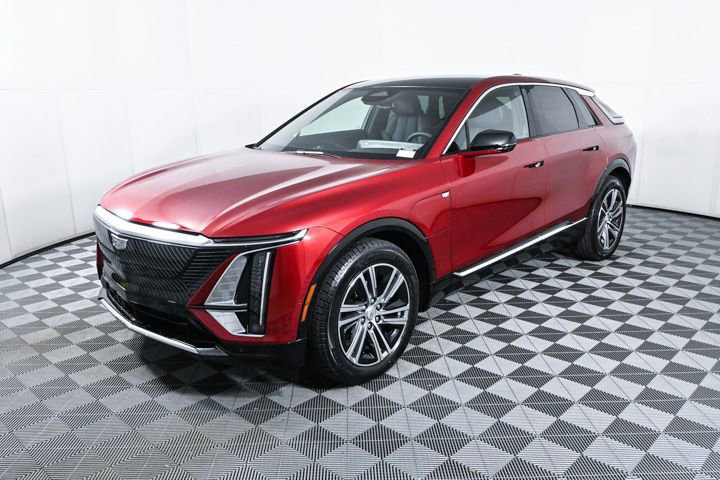 New 2025 Cadillac Lyriq Luxury image 3