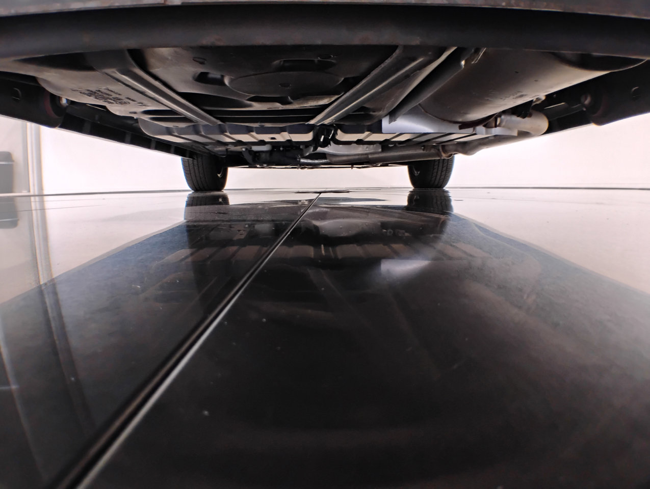 Used 2016 Chrysler Town & Country Touring image 92