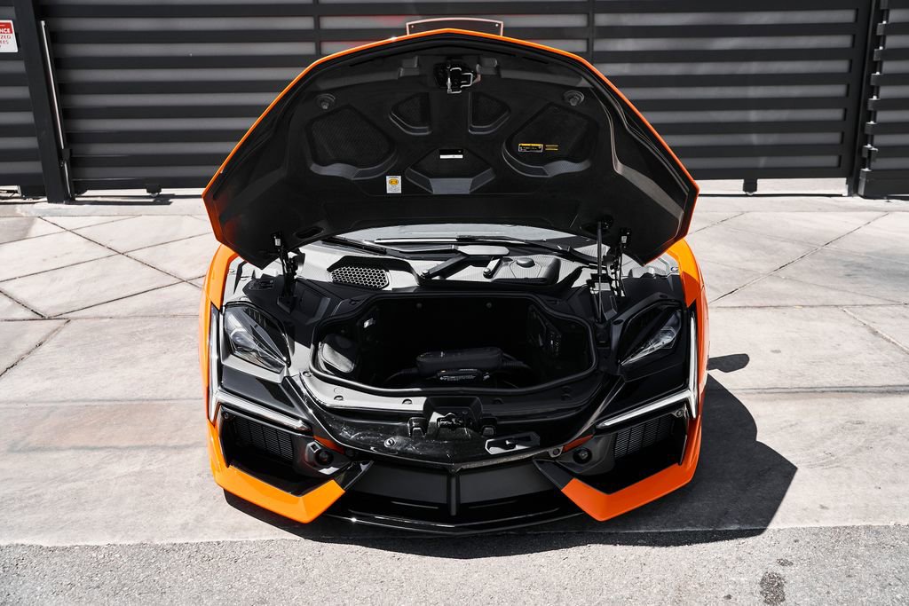 Used 2024 Lamborghini Revuelto AWD/4WD image 19
