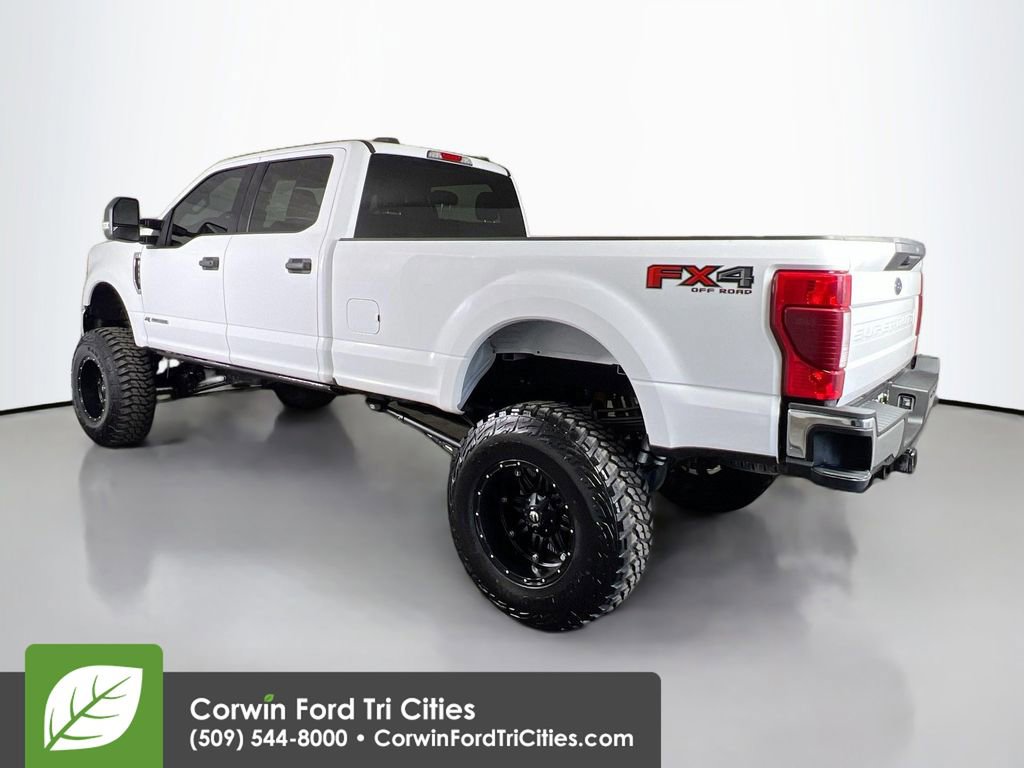 Used 2022 Ford F350 XLT w/ FX4 Off-Road Package image 11