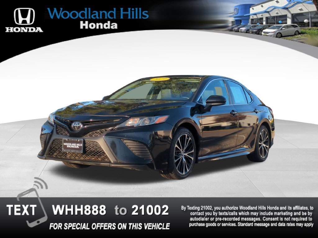 Used 2019 Toyota Camry SE w/ Carpet Mat Package