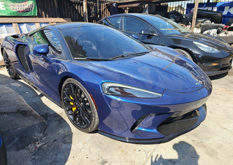 Used 2021 McLaren GT image 4