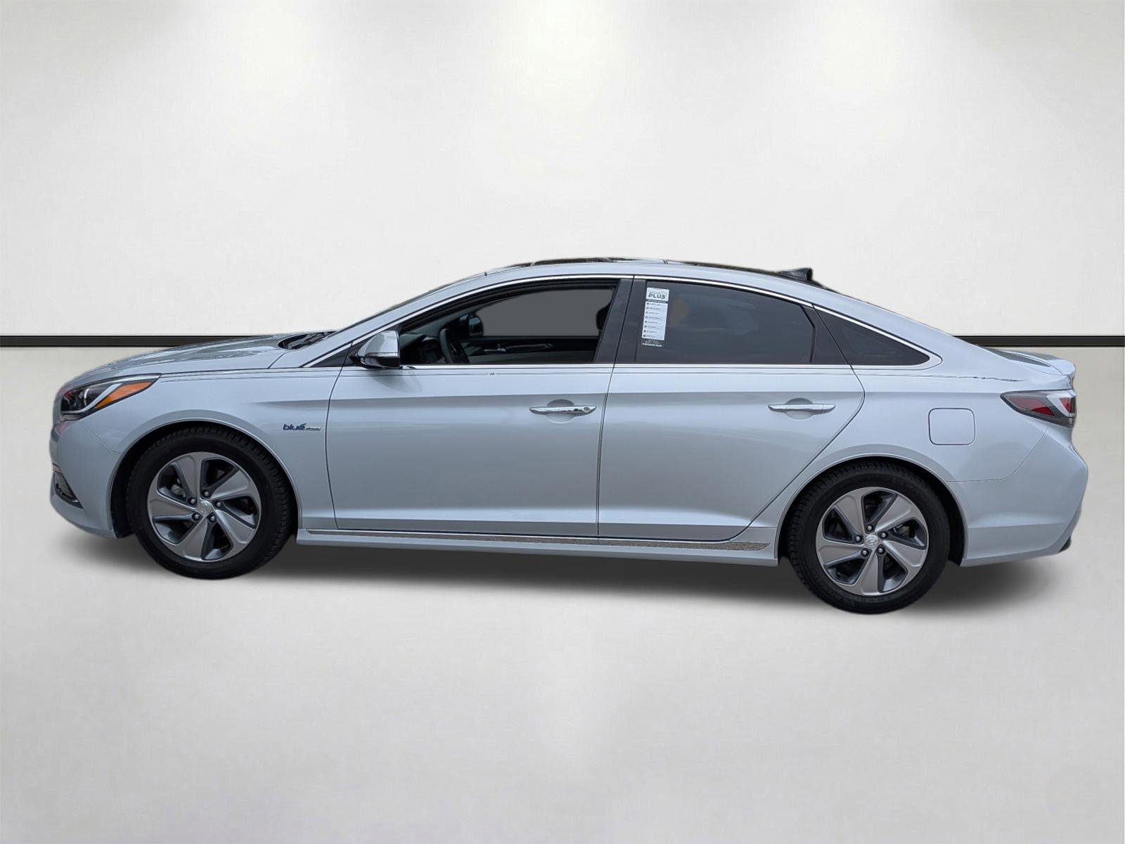 Used 2017 Hyundai Sonata Limited w/ Ultimate Package 02 FWD image 7