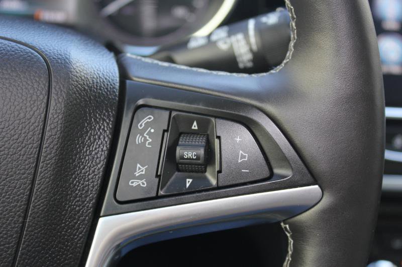 Used 2018 Buick Encore Essence AWD/4WD image 27