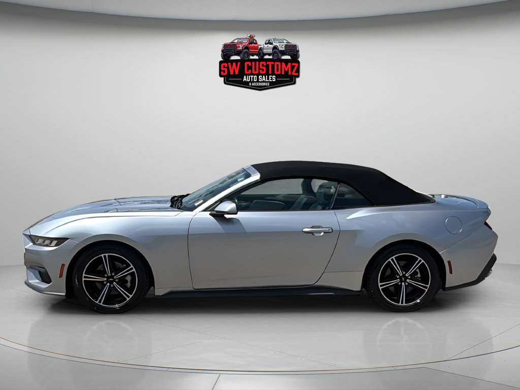 Used 2024 Ford Mustang Premium RWD image 4