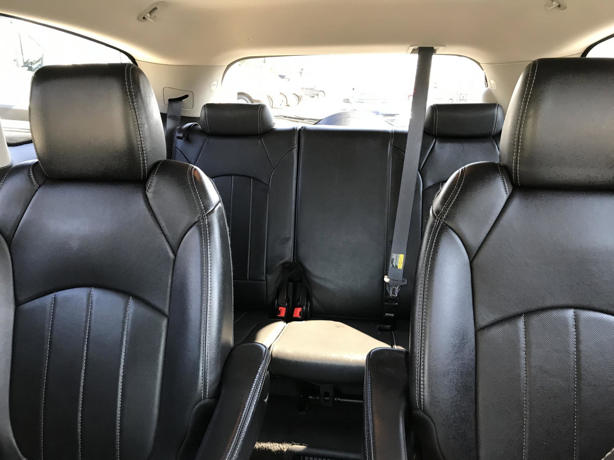Used 2014 Buick Enclave Leather image 18