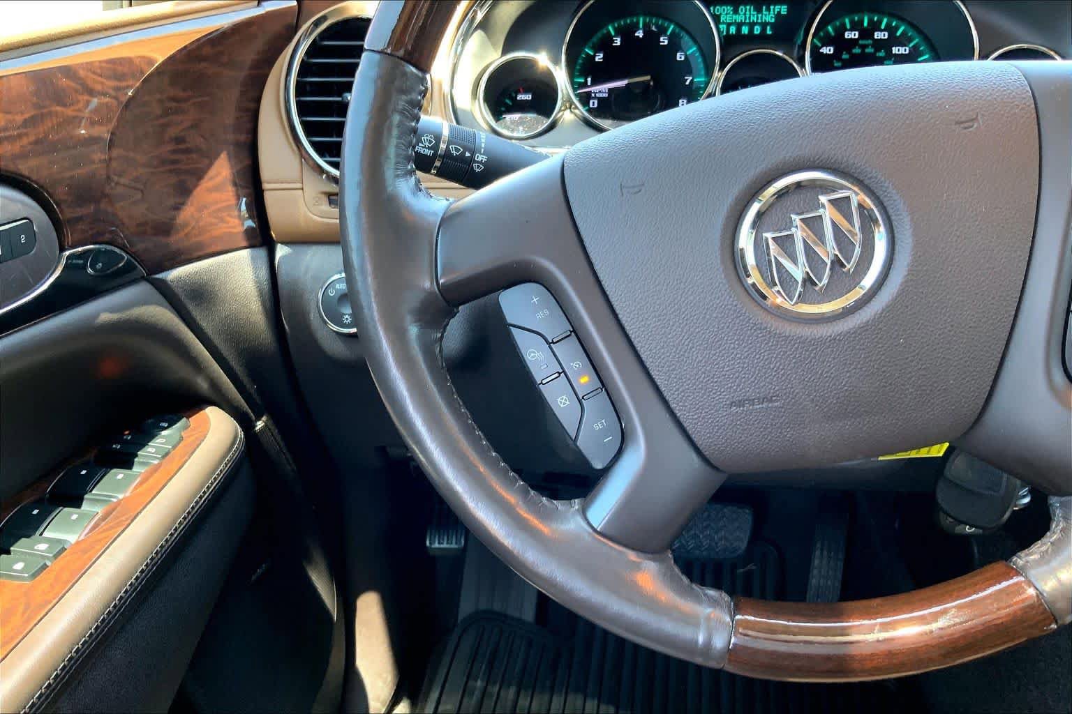 Used 2015 Buick Enclave Premium w/ Experience Buick Package FWD image 23