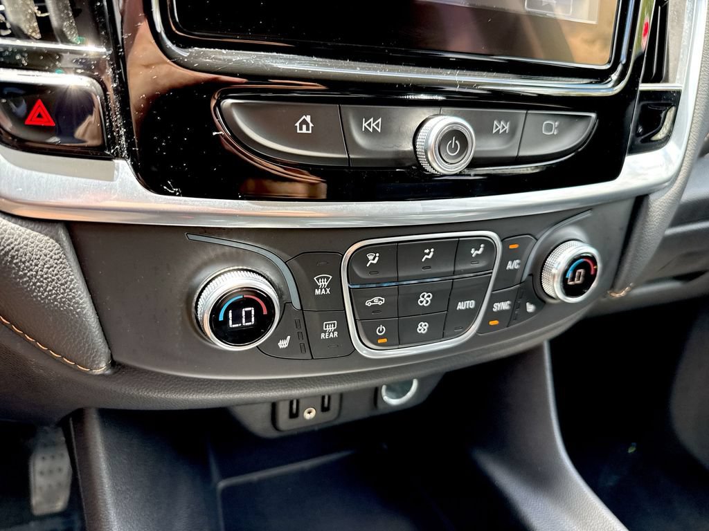 Used 2019 Chevrolet Traverse LT FWD image 51