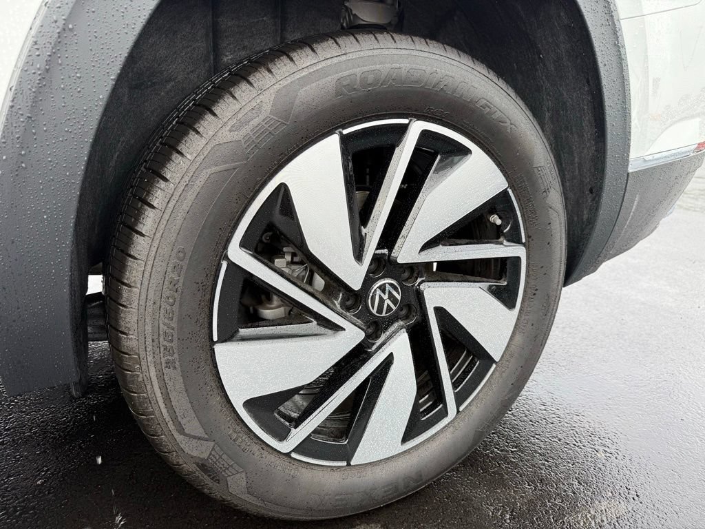Used 2026 Volkswagen Atlas SEL AWD/4WD image 9