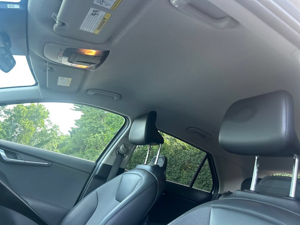 Used 2023 Kia Niro Wind w/ Wind Preserve Package FWD image 26