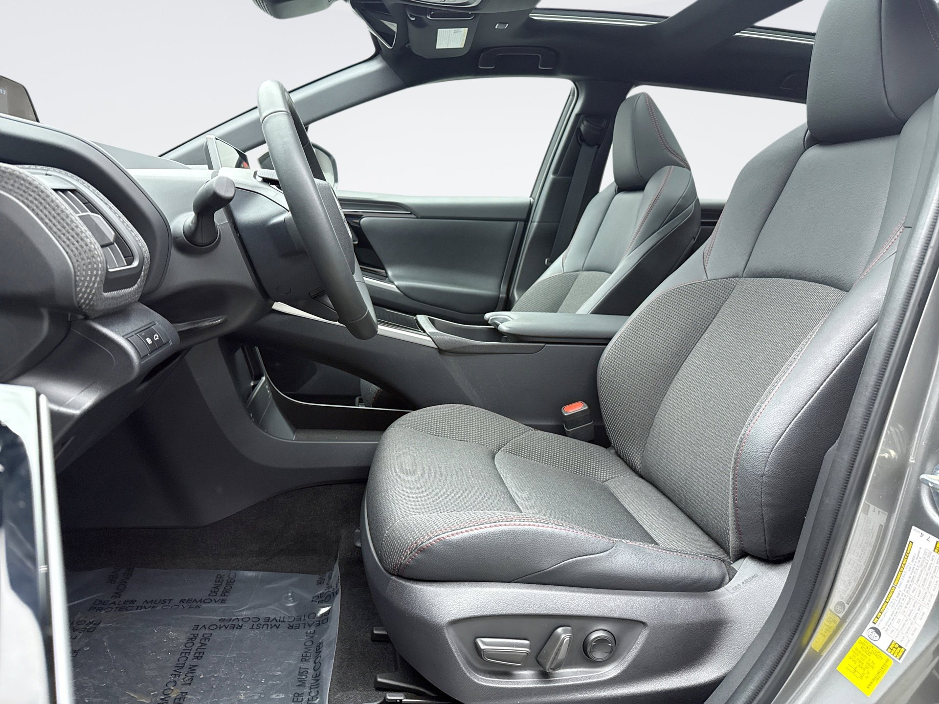 Used 2025 Toyota bZ4X AWD image 11