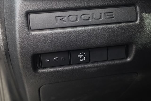 Used 2023 Nissan Rogue S FWD image 12