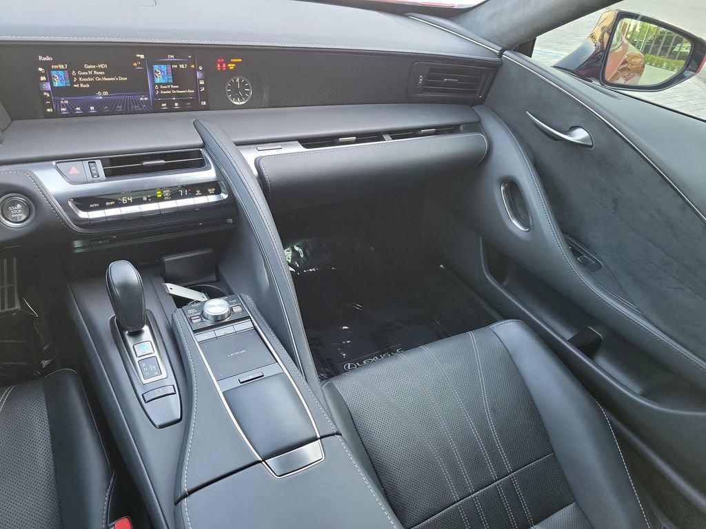 Used 2018 Lexus LC 500 Coupe w/ Touring Package RWD image 17