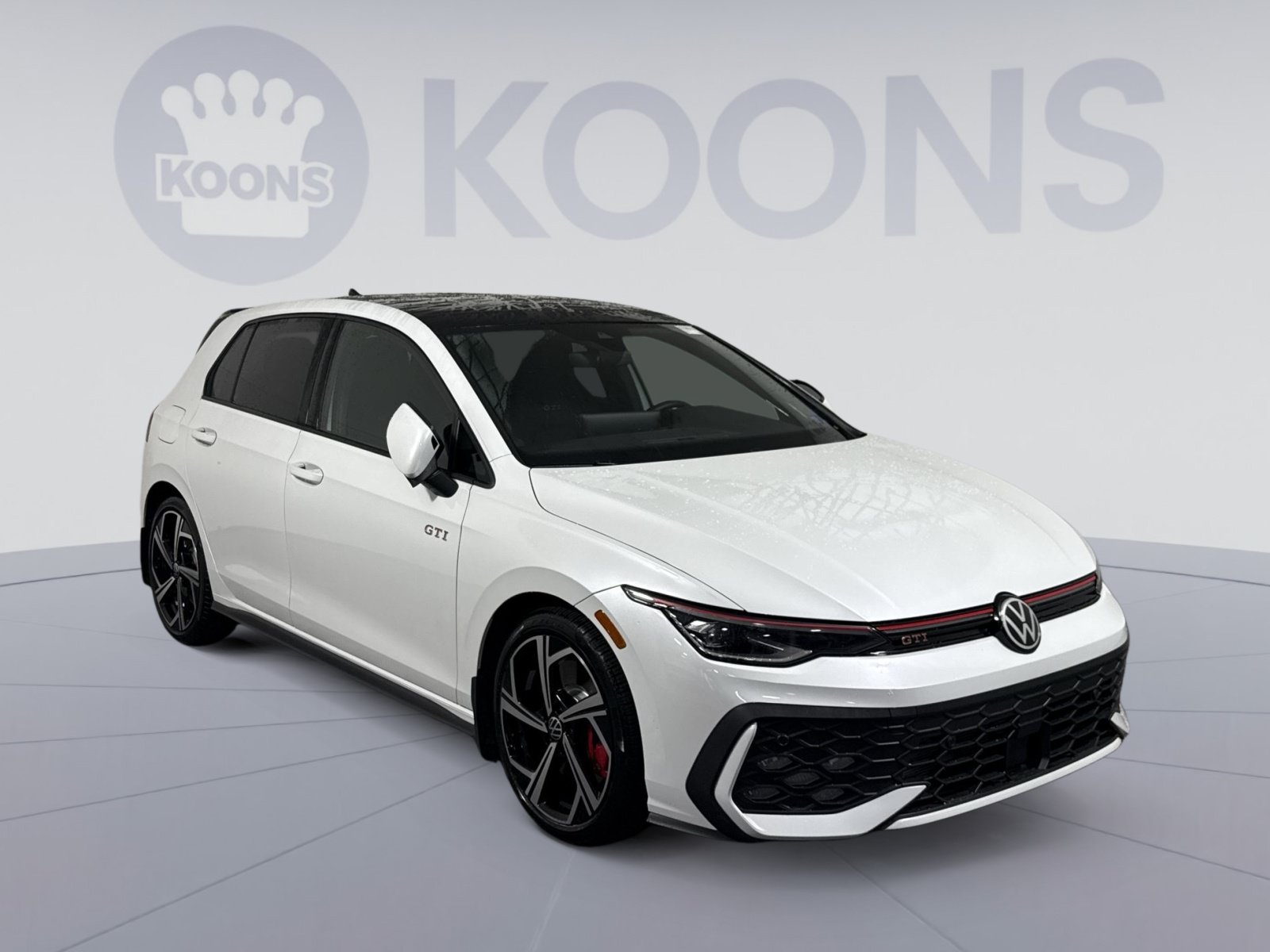 Used 2025 Volkswagen GTI SE FWD image 10