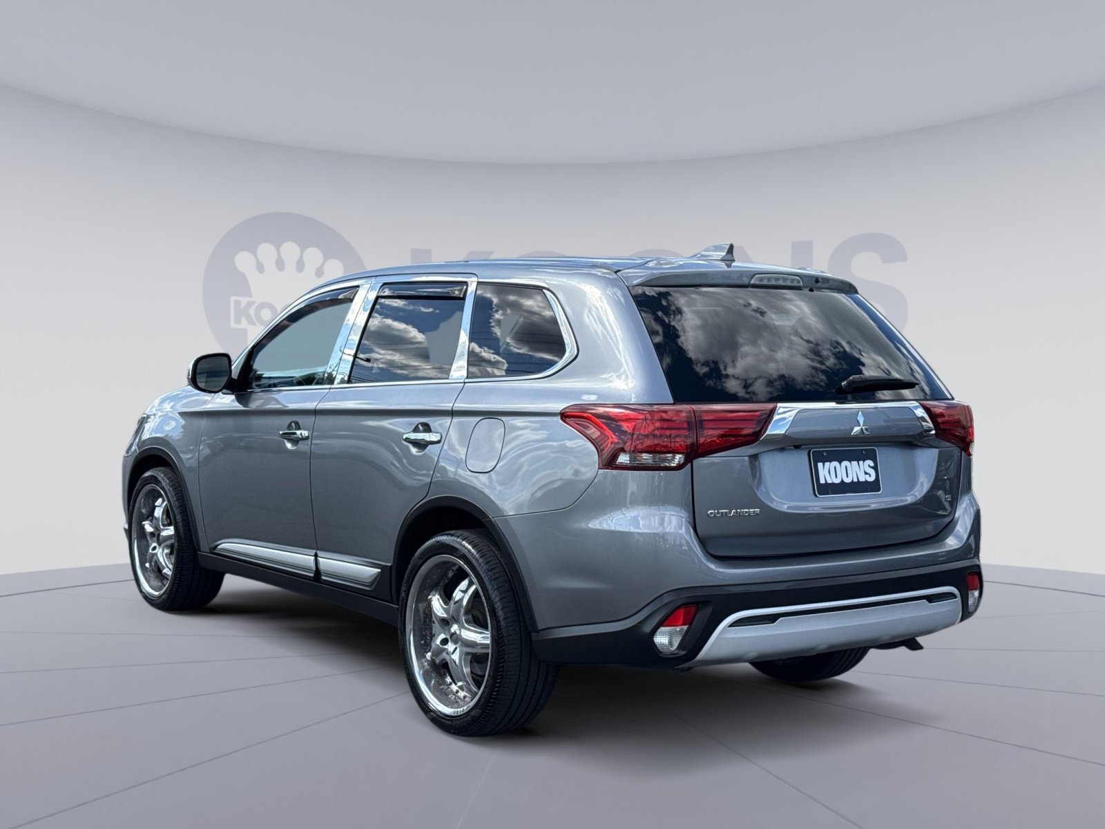 Used 2020 Mitsubishi Outlander ES AWD/4WD image 4