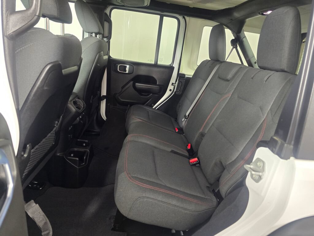 Used 2026 Jeep Wrangler Unlimited Rubicon AWD/4WD image 37