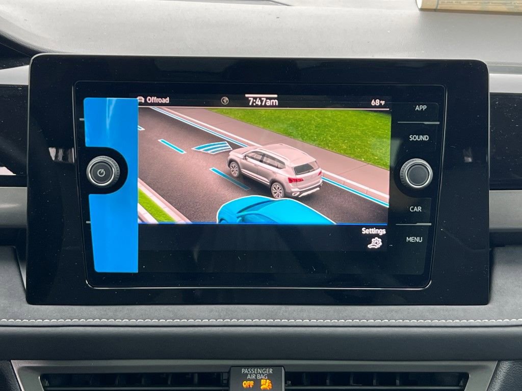 New 2025 Volkswagen Taos SE image 19