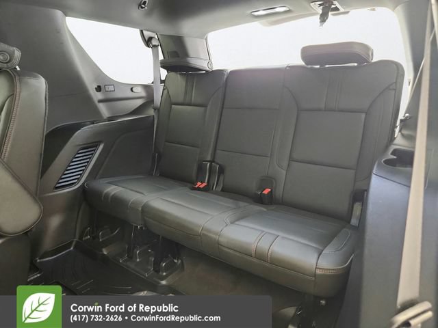 Used 2022 Chevrolet Tahoe RST w/ Luxury Package AWD/4WD image 23
