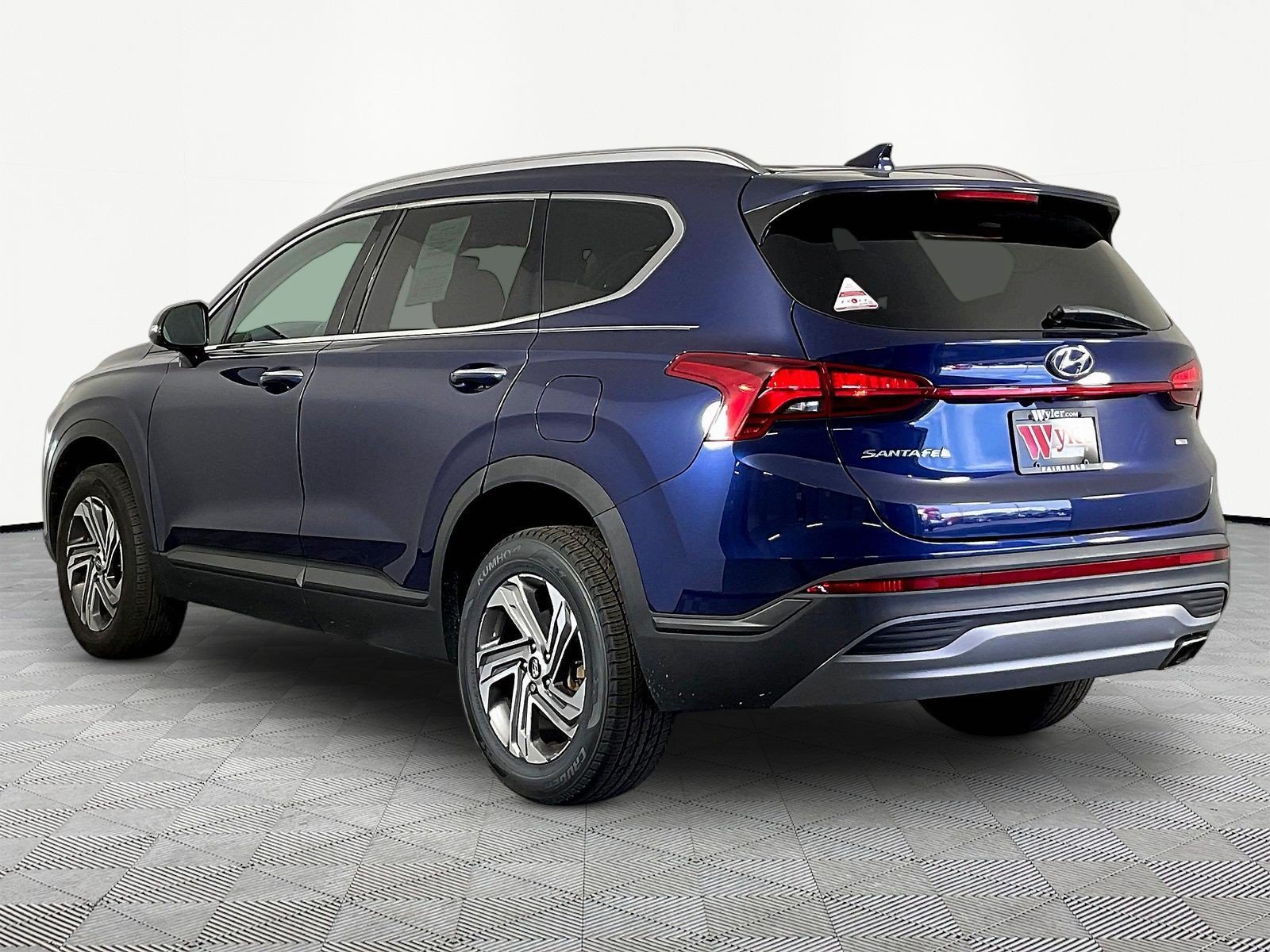 Used 2023 Hyundai Santa Fe SEL AWD/4WD image 4