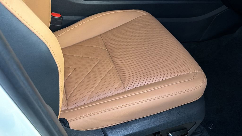 Used 2023 Lexus NX 350 AWD image 11