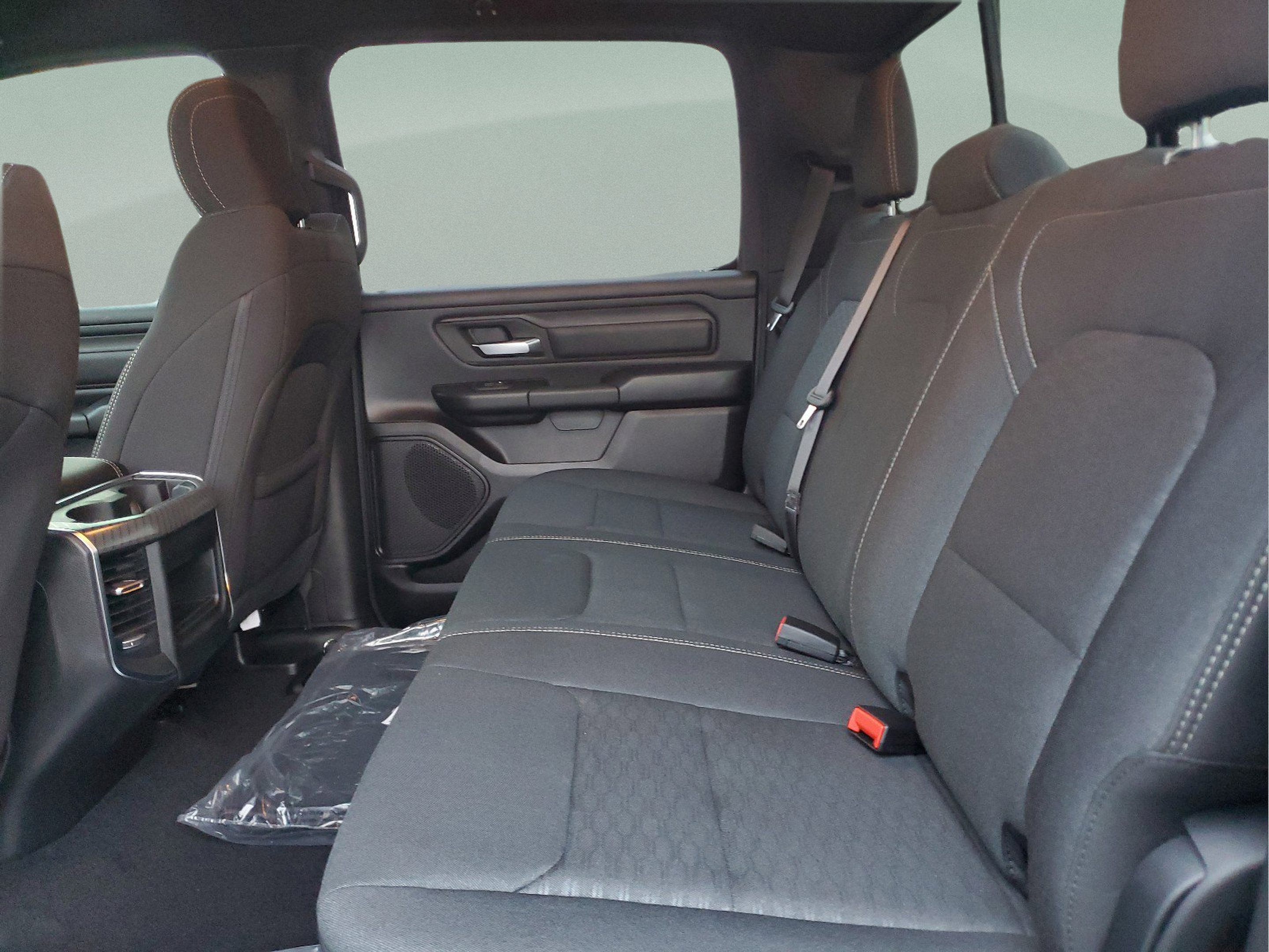 Certified 2026 RAM 1500 Express AWD/4WD image 6