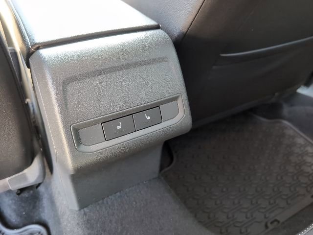 Used 2024 Volkswagen Jetta SEL FWD image 29