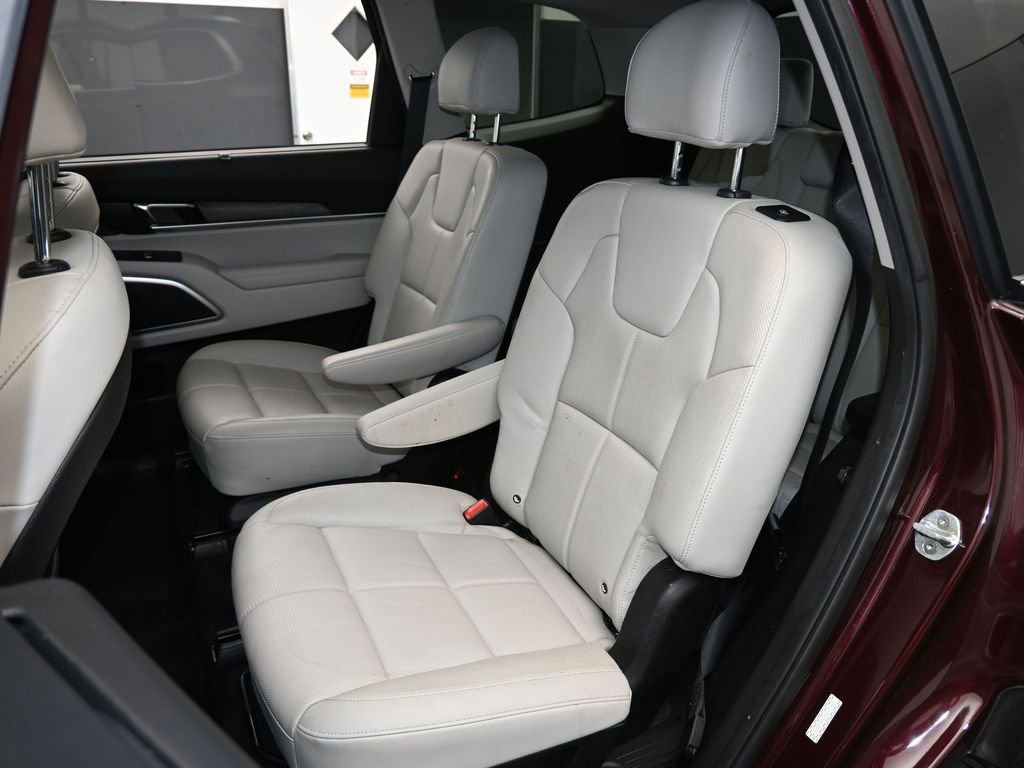 Used 2022 Kia Telluride EX w/ EX Premium Package image 37