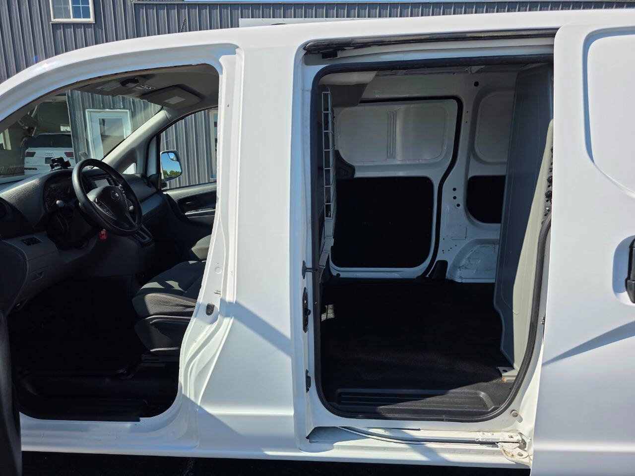 Used 2018 Nissan NV200 SV w/ Navigation Package FWD image 8