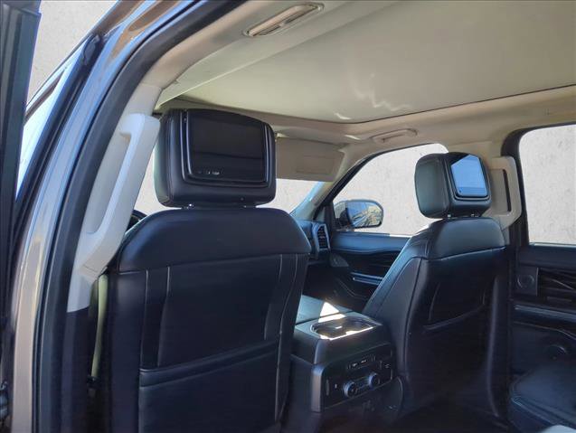 Used 2019 Ford Expedition Max Platinum image 17
