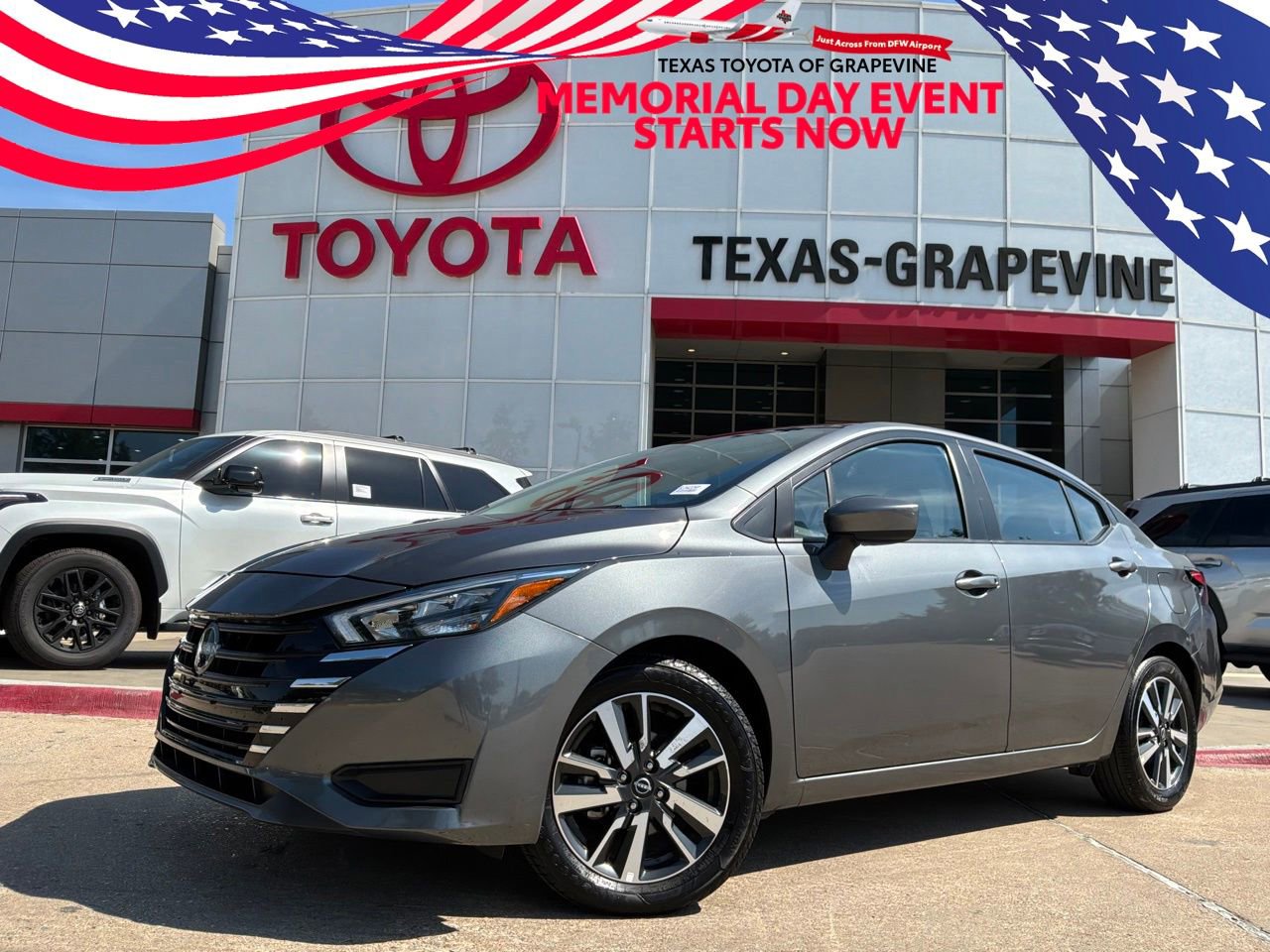 Used 2025 Nissan Versa SV FWD image 1