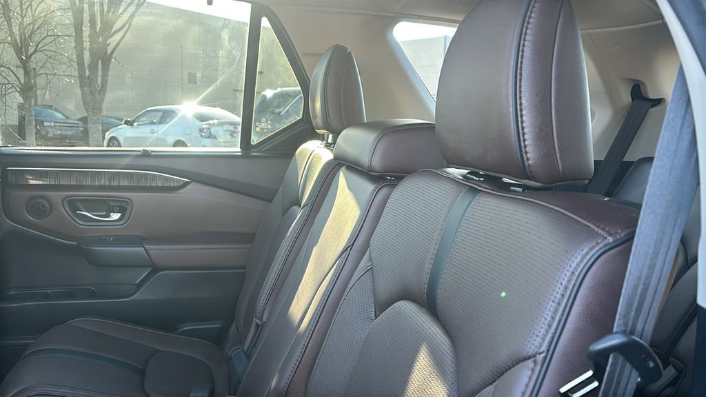Certified 2024 Honda Pilot Elite image 30