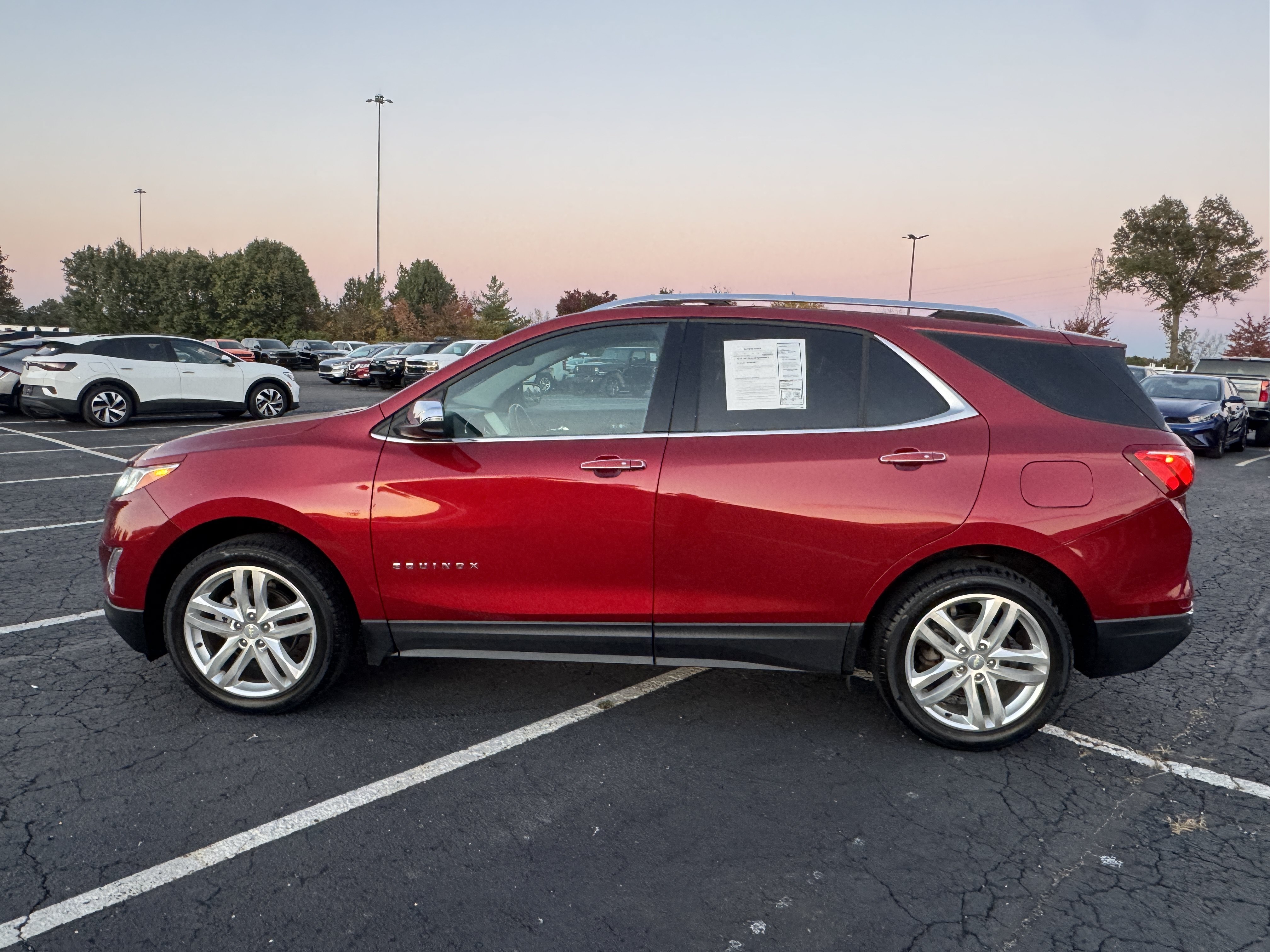 Used 2018 Chevrolet Equinox Premier AWD/4WD image 8