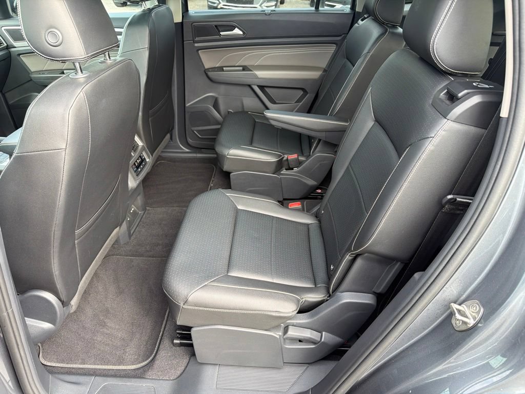 Used 2023 Volkswagen Atlas SE w/ Panoramic Sunroof Package FWD image 24