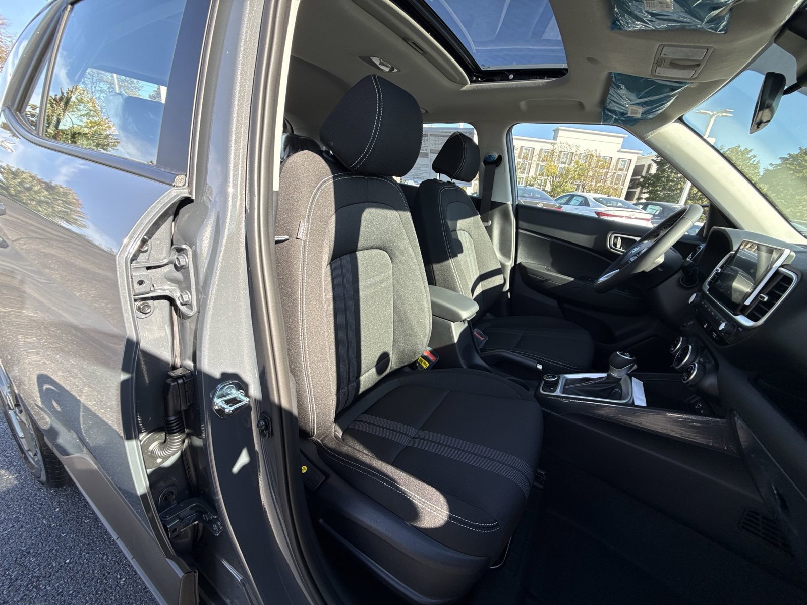 New 2026 Hyundai Venue SEL FWD image 23