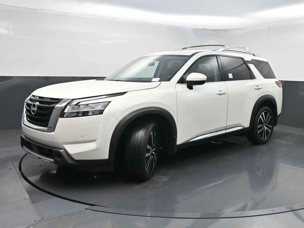 Used 2024 Nissan Pathfinder Platinum FWD image 26