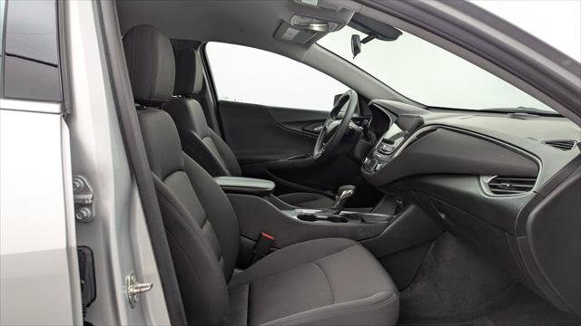Used 2022 Chevrolet Malibu LT FWD image 21