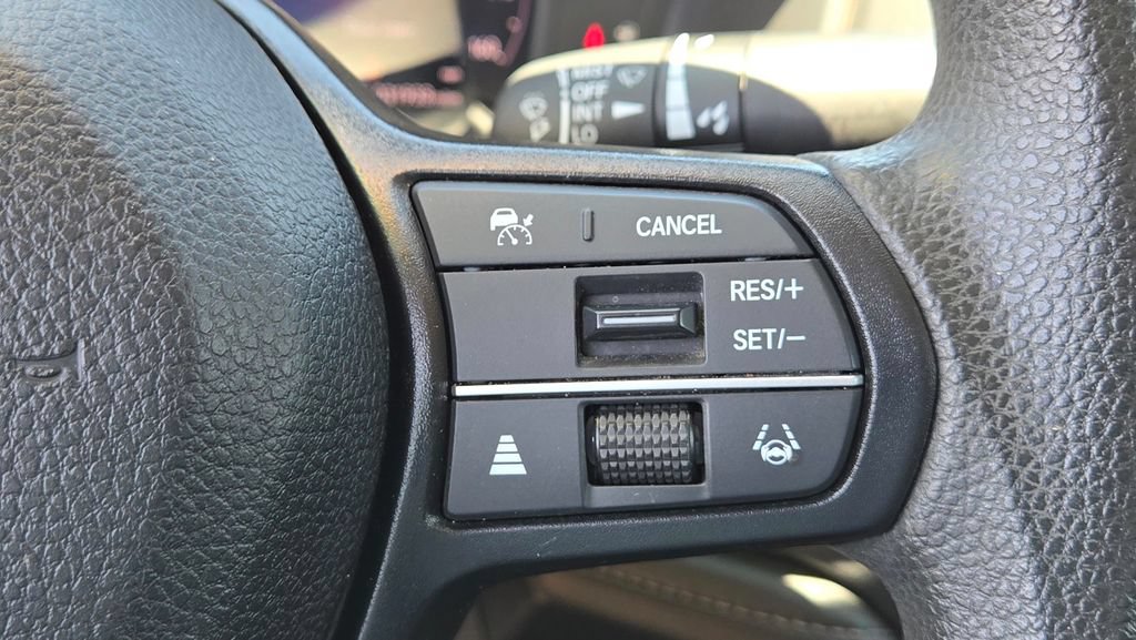 Used 2025 Honda Accord LX image 18