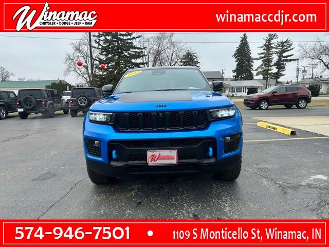 Used 2022 Jeep Grand Cherokee Trailhawk w/ Luxury Tech Group III image 2