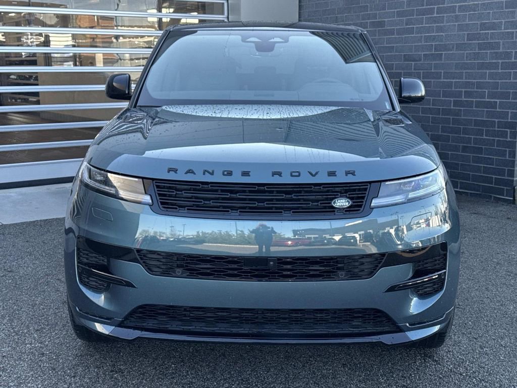 New 2026 Land Rover Range Rover Sport Dynamic SE image 2